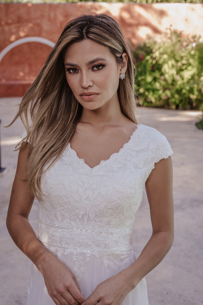 Allure Bridals Bridal Allure Modest M692