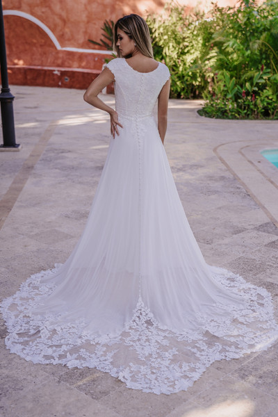 Allure Bridals Bridal Allure Modest M692