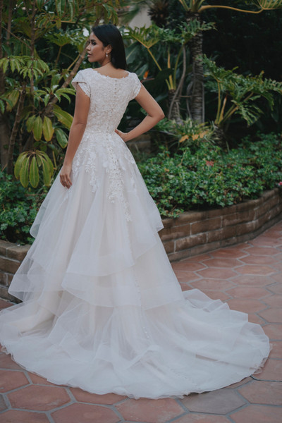 Allure Bridals Bridal Allure Modest M717