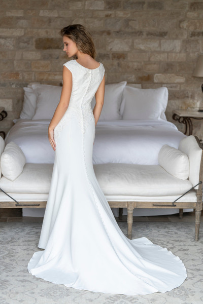 Allure Bridals Bridal Allure Modest M738
