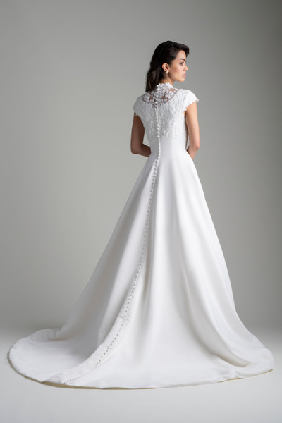 Allure Bridals Bridal Allure Modest M750