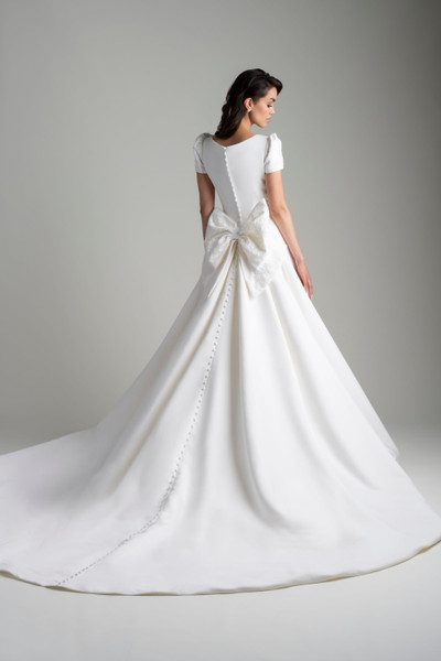 Allure Bridals Bridal Allure Modest M761