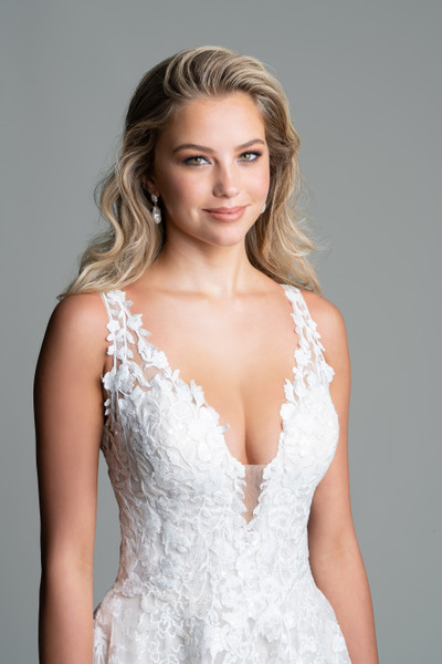 Allure Bridals Bridal Allure Romance 3265