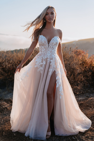 allure bridals Bridal Allure Romance 3500