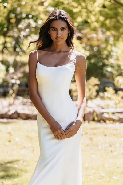 Allure Bridals Bridal Allure Romance 3507