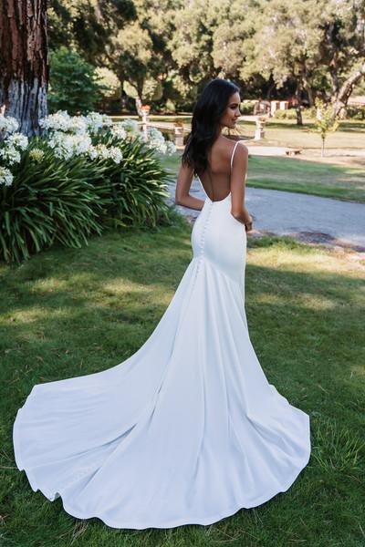 Allure Bridals Bridal Allure Romance 3507