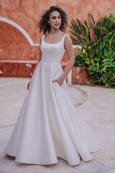 Allure Bridals Bridal Allure Romance 3553