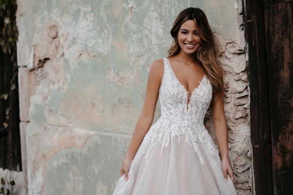 Allure Bridals Bridal Allure Romance 3554