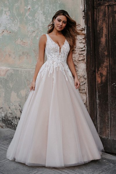 allure bridals Bridal Allure Romance 3554