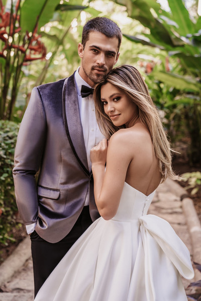 Allure Bridals Bridal Allure Romance 3563