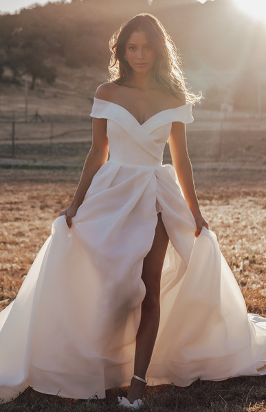 Allure Bridals Bridal Allure Romance R3602