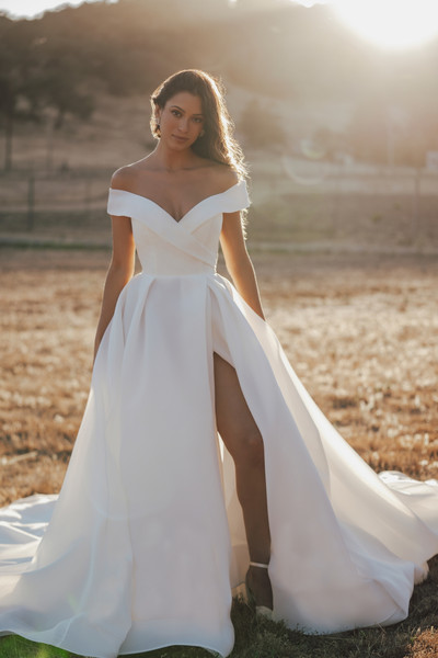 allure bridals Bridal Allure Romance R3602