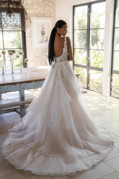 Allure Bridals Bridal Allure Romance R3605
