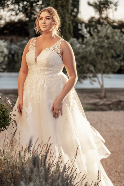 Allure Bridals Bridal Allure Romance R3605W