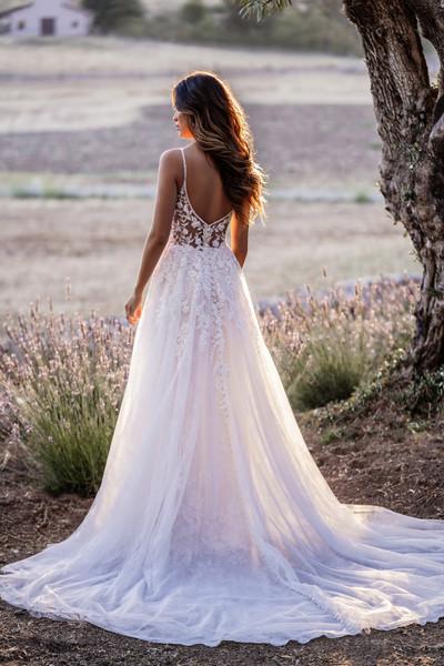 Allure Bridals Bridal Allure Romance R3611