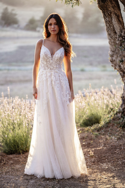 allure bridals Bridal Allure Romance R3611