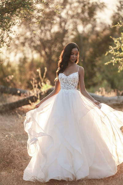 Allure Bridals Bridal Allure Romance R3703