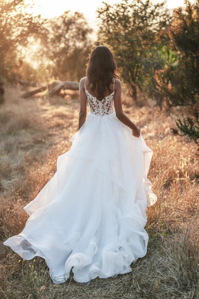 Allure Bridals Bridal Allure Romance R3703