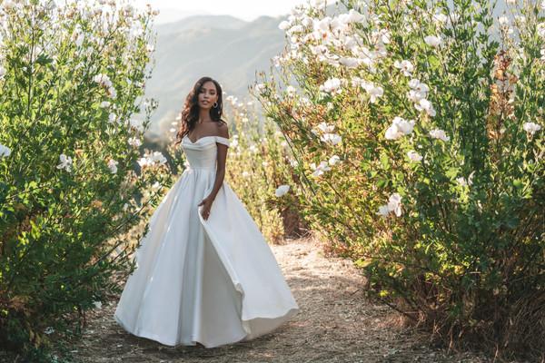 Allure Bridals Bridal Allure Romance R3705