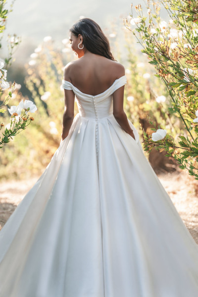 Allure Bridals Bridal Allure Romance R3705