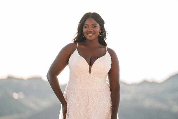 Allure Bridals Bridal Allure Romance R3706L