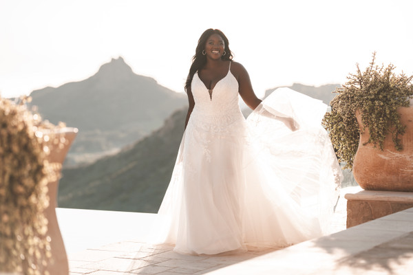 Allure Bridals Bridal Allure Romance R3706L