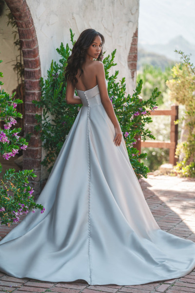 Allure Bridals Bridal Allure Romance R3715