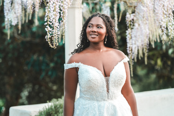 Allure Bridals Bridal Allure Romance R3751L