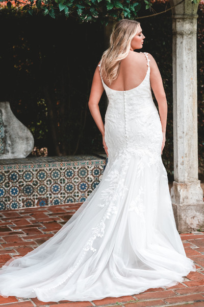 Allure Bridals Bridal Allure Romance R3752L