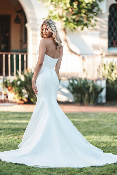 Allure Bridals Bridal Allure Romance R3756
