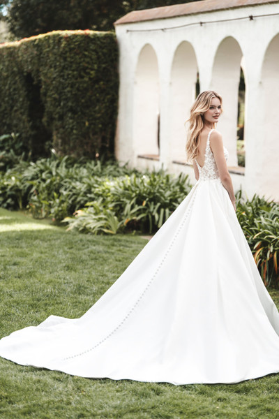 Allure Bridals Bridal Allure Romance R3759