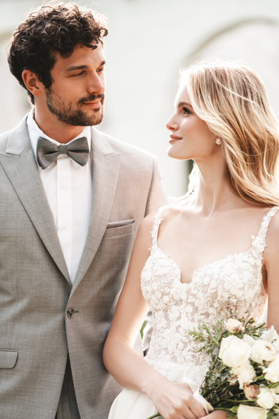 Allure Bridals Bridal Allure Romance R3759