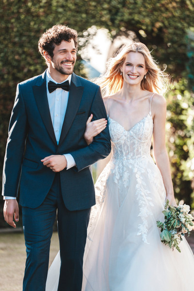 Allure Bridals Bridal Allure Romance R3761