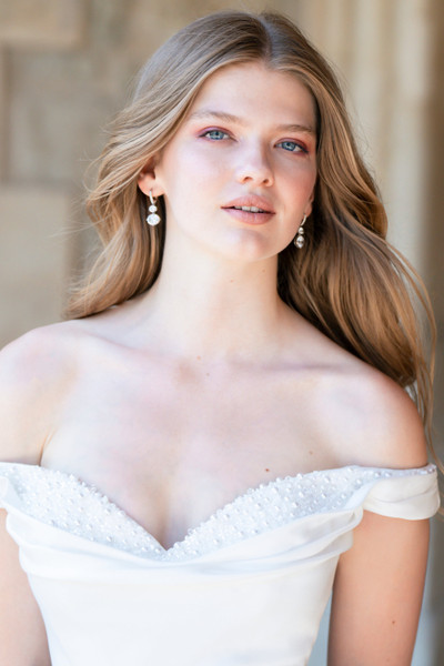 Allure Bridals Bridal Allure Romance R3800