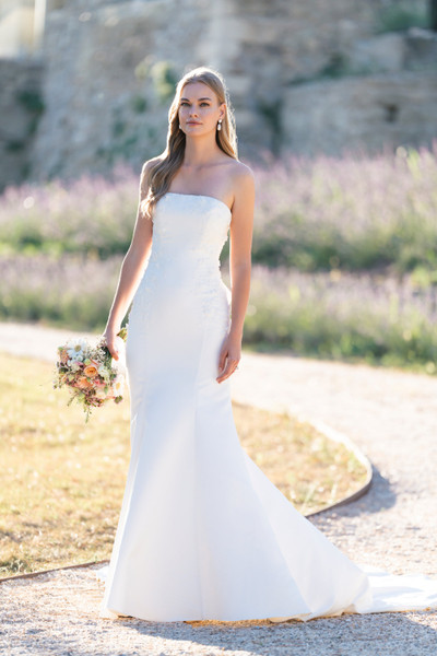 allure bridals Bridal Allure Romance R3801