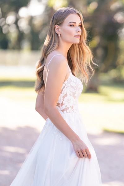 Allure Bridals Bridal Allure Romance R3803