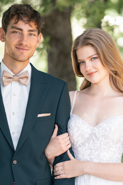 Allure Bridals Bridal Allure Romance R3808