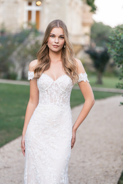 Allure Bridals Bridal Allure Romance R3813