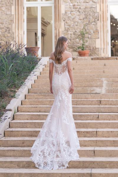 Allure Bridals Bridal Allure Romance R3813
