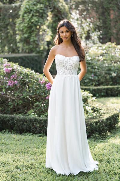allure bridals Bridal Allure Romance R3853