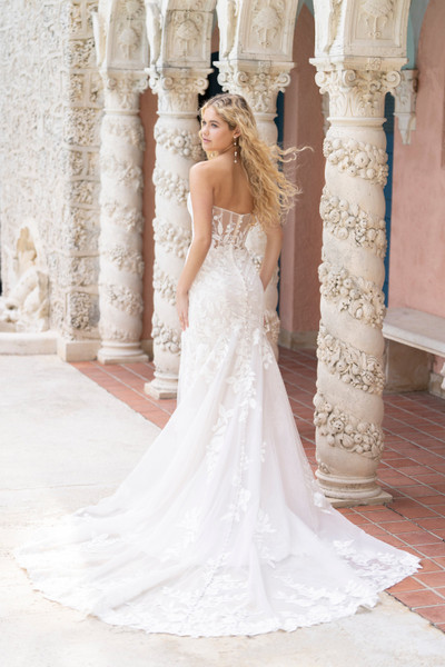 Allure Bridals Bridal Allure Romance R3854