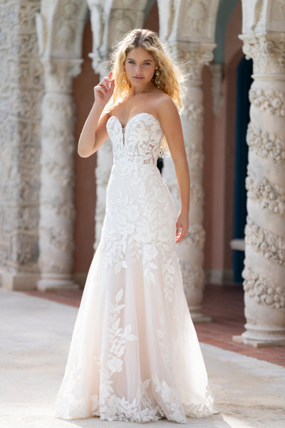 allure bridals Bridal Allure Romance R3854