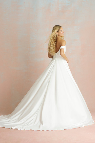 Allure Bridals Bridal Allure Romance R3856T