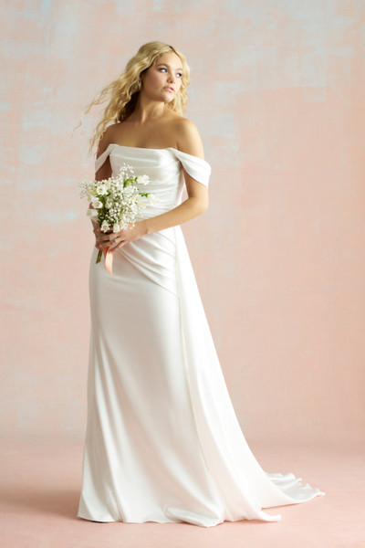 Allure Bridals Bridal Allure Romance R3856T
