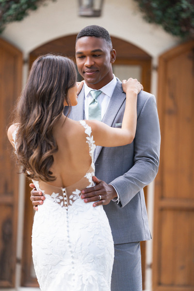 Allure Bridals Bridal Allure Romance R3859