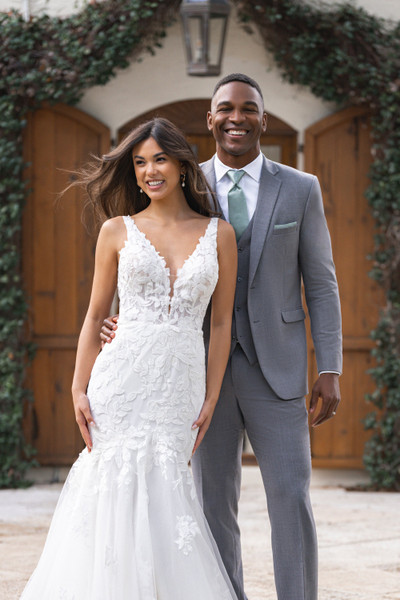 Allure Bridals Bridal Allure Romance R3859