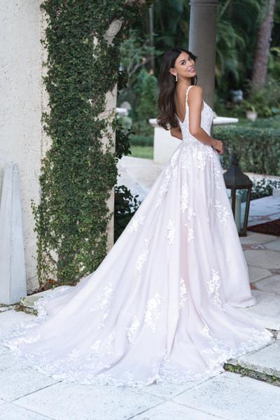 Allure Bridals Bridal Allure Romance R3861