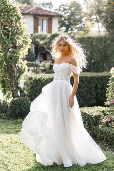 Allure Bridals Bridal Allure Romance R3862NC