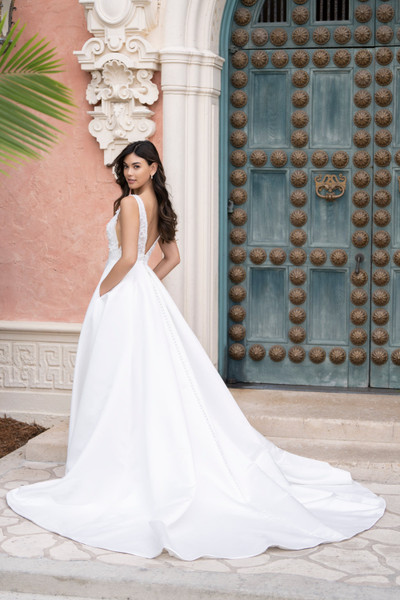 Allure Bridals Bridal Allure Romance R3863NC
