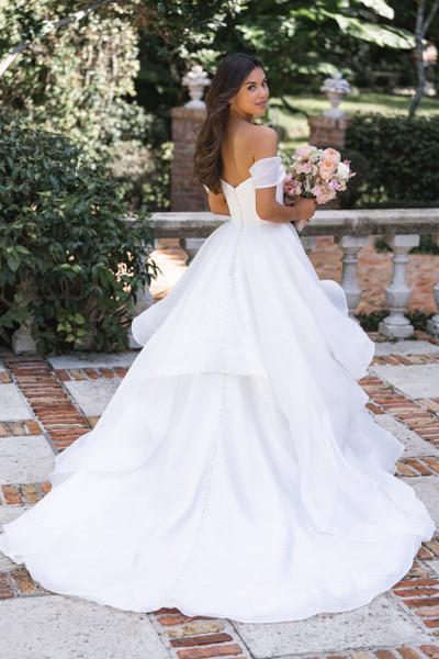Allure Bridals Bridal Allure Romance R3865